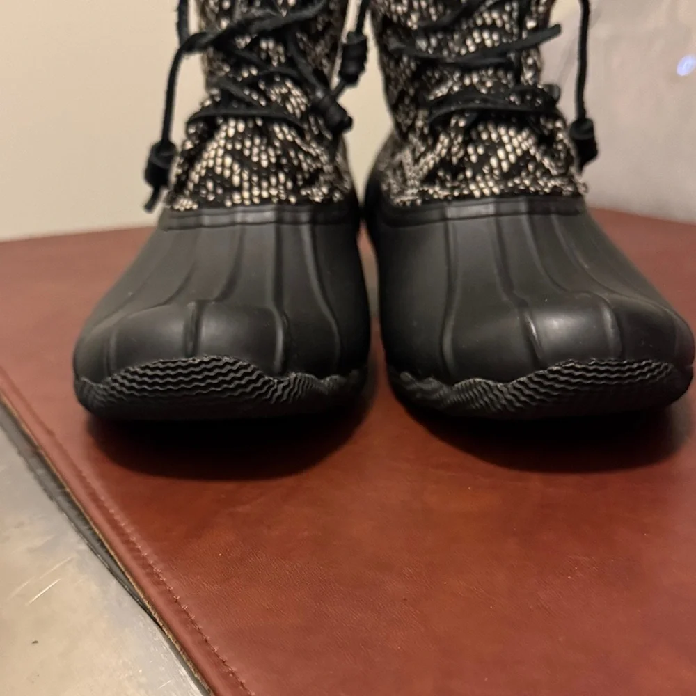 Sperry Black and White Patterned Winter Boots